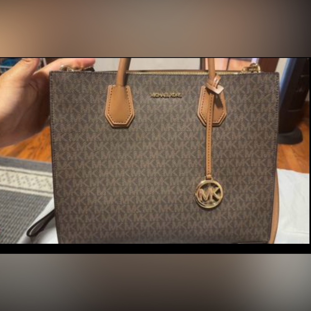 Large Michael Kors tote